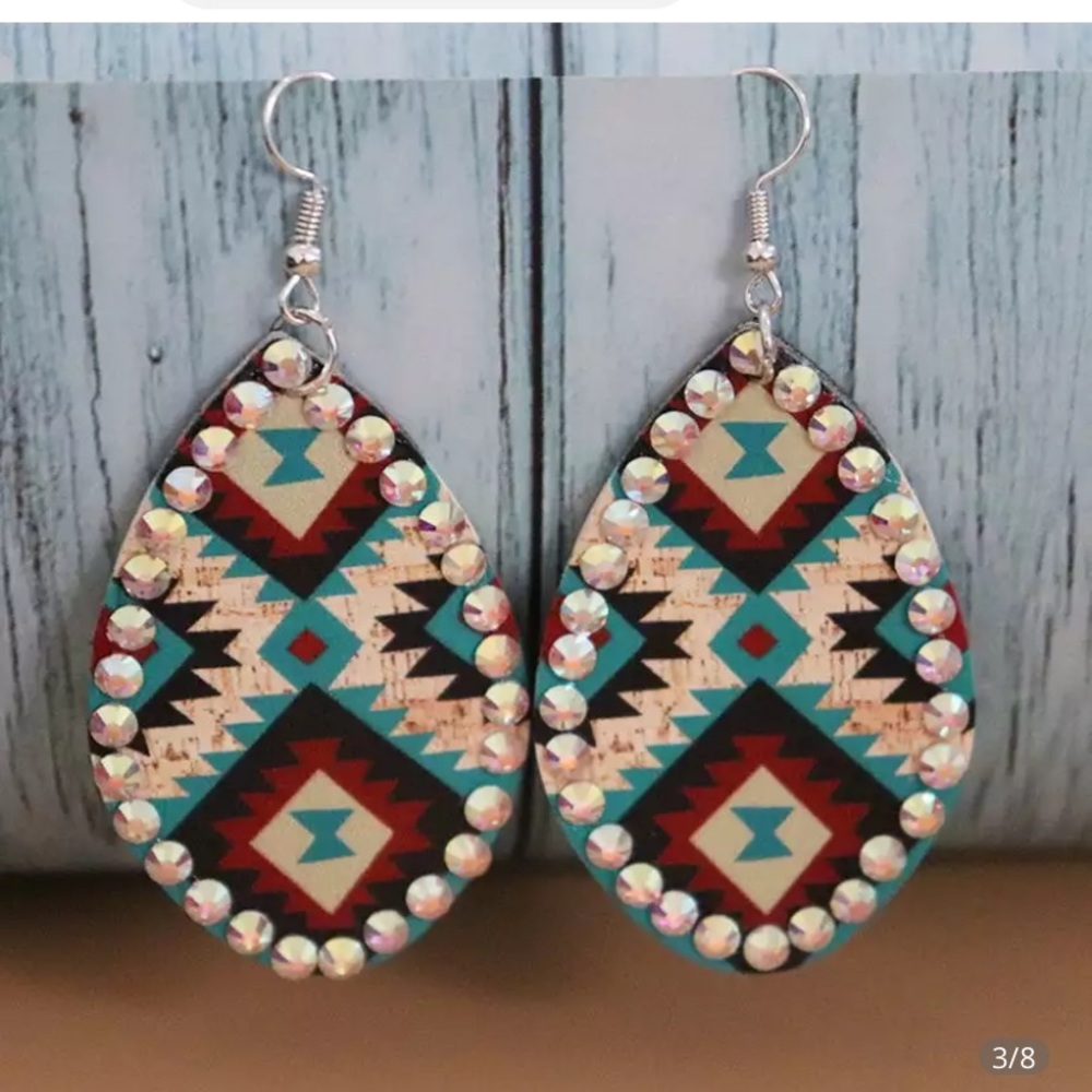 New Southwestern Faux Leather Aztec drop Earrings Boutique Blingy Rhinestone